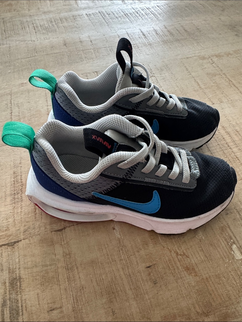 Nike air max